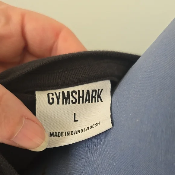 Gymshark Black Crop Top with Boxy Fit and Crew Neck - Picture 2 of 4